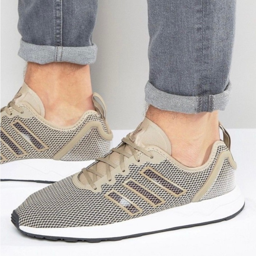 Mens Adidas size 10 Tan ZX Flux